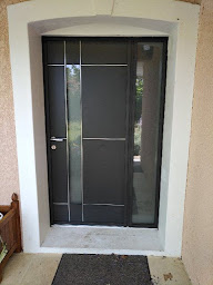 Photo n°8 de Lyon Fenêtres à Saint-Priest (Magasin de stores et de rideaux)