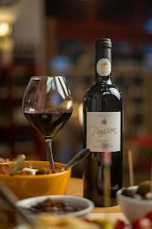 Photo n°2 de Influences Sud ouest - Cave, bar à vins et tapas à Grenoble (Cave à vins)