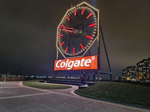Colgate Clock - Visual