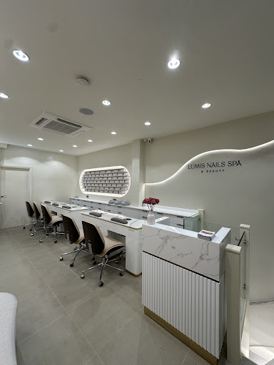Lumis Nails & Spa