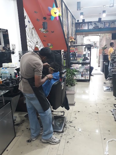 Photos of Salon Jay