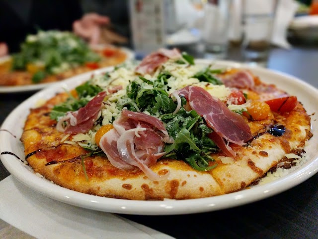 Elio Pizzeria