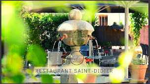Photo n°39 de Restaurant Côté Cours St Didier en Provence à Saint-Didier (Restaurant méditerranéen)