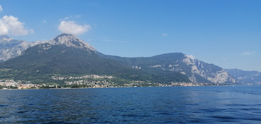 Passeggiata lungolago di Mandello del Lario - Thumbnail