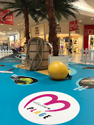 Photo n°35 de Centre Commercial La Madeleine-Carrefour Saint-Malo à Saint-Malo (Centre commercial)