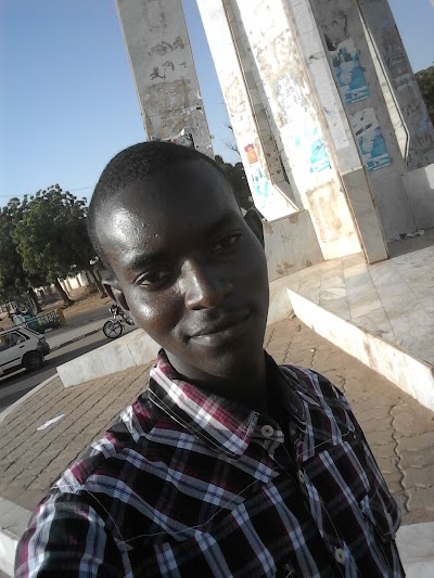 Photos of Rond-Point Sixi&egrave;me