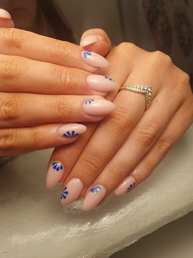 Queen Infinity Beauty Salon Newbridge - Thumbnail
