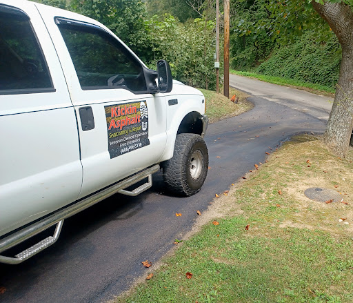 Kickin Asphalt Sealcoating & Repair
