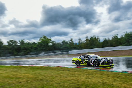 Double V Racing - Visual