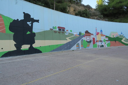 Mural colaborativo "Puerta De La Serranía"