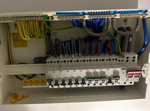 Clarks Electrical - Visual