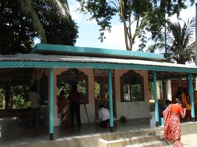 Photos of Machain Mazar