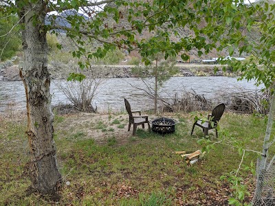 Salmon Gypsy Bed & Breakfast