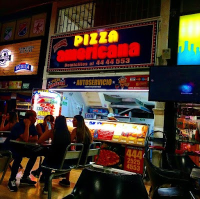 Photos of pizza americana