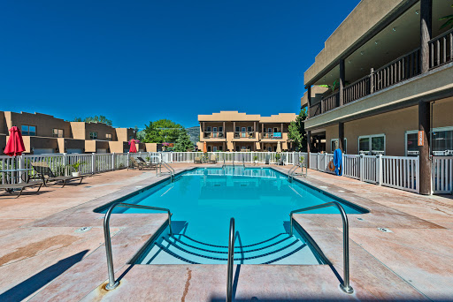 Casa Del Mila Oro Resort