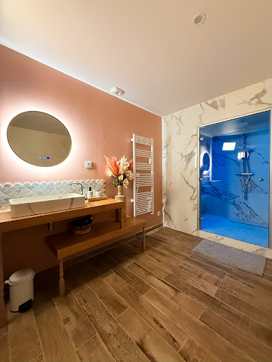 Photo de L'Évasion en Somme - Deux Maisons romantiques avec Jacuzzi Sauna Hammam privatif. à Bray-sur-Somme (80340)