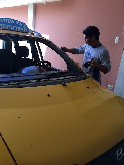 Photos of AUTOPARABRISAS