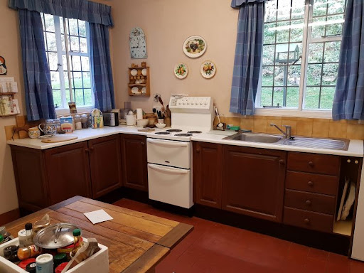 Kitchen Cupboard Painters - Thumbnail