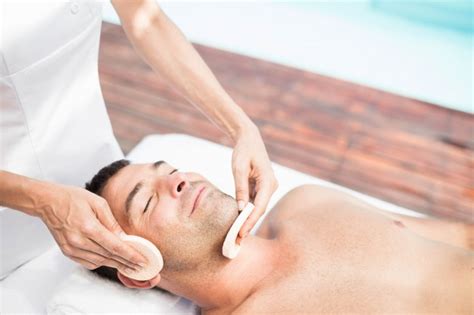MANSCAPING - Visual