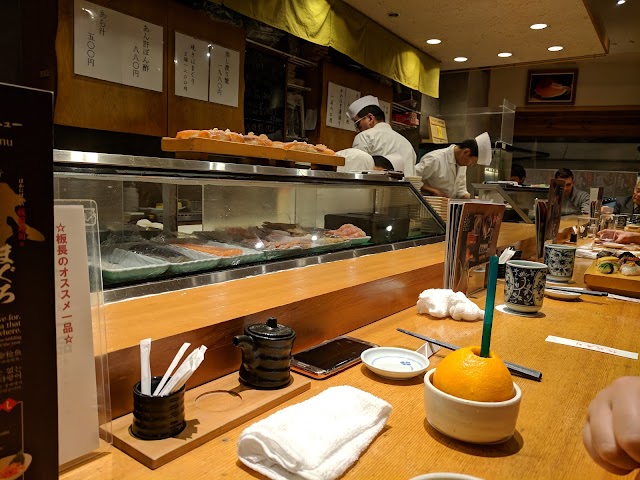 Itamae Sushi Ginza Corridor