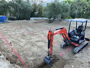 Photo n°4 de SOLUTIONS TTP - Terrassement de masse, piscine, fosse et VRD à Marseille (Entreprise de terrassement)