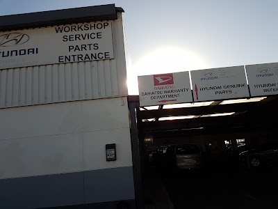 Photos of Mitsubishi Motors Centurion