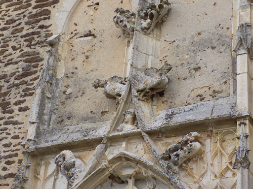 Église Saint-Médard de Charbuy - Thumbnail