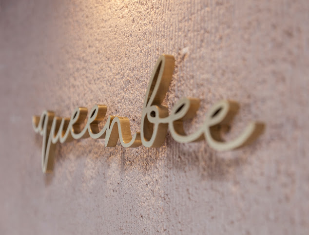 Queen Bee Athens by null