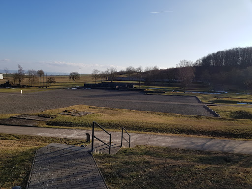 Parkplatz Gedenkstätte - Visual