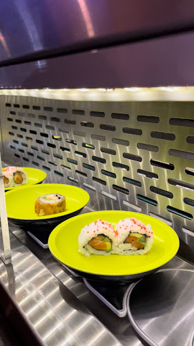 Opinii despre Oyisi Running Sushi & Wok în Lystrup - Restaurant