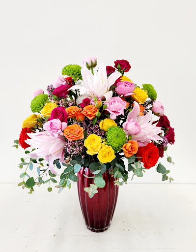 Bixby Knolls Flowers - Thumbnail