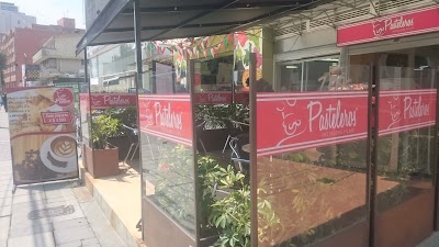 Photos of Dunkin&acute; Donuts Colombia