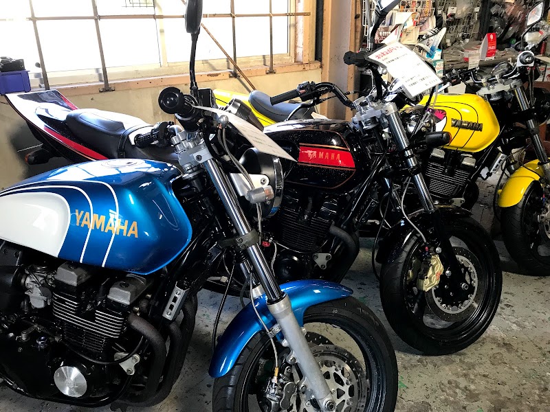 ＢＵＲＳＴ ＣＩＴＹ