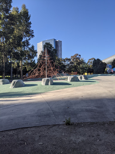 Debneys Park - Visual