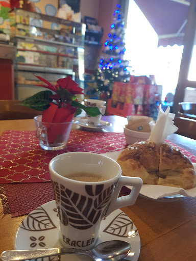 Piccadilly Café - Visual