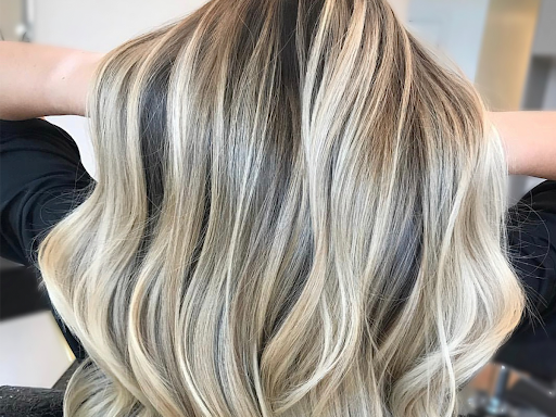 Ellie & Montanna Mobile Hair