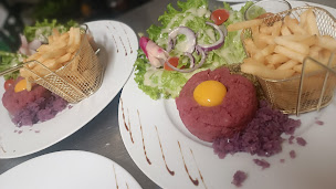 Photo n°24 de Le Tôt ou Tard Restaurant Bar Meyrannes à Meyrannes (Restaurant français)