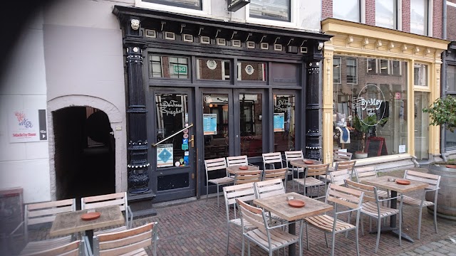 Jazz- en wijncafé De Twee Spieghels