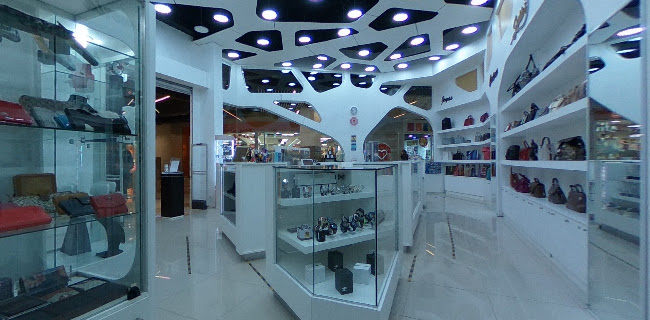 Opiniones de Mall Shopping Center Quillota en Quillota - Centro comercial