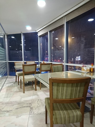 Photos of AVENUE RESTAURANT