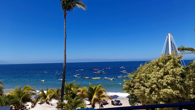 Emperador Vallarta Beachfront Hotel & Suites by null