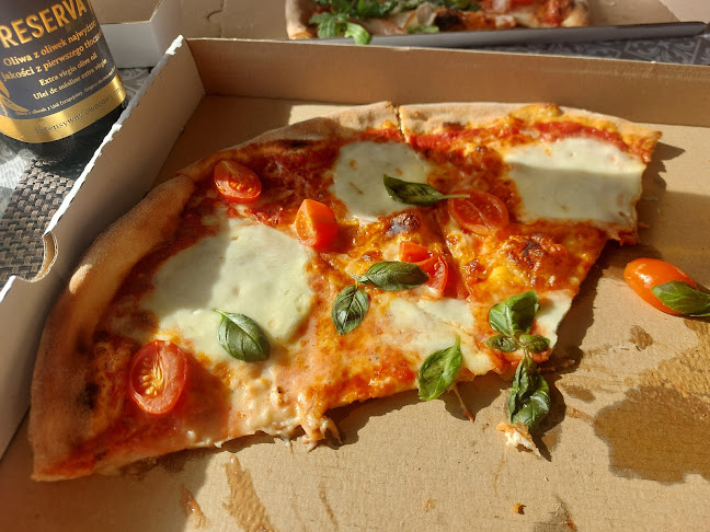 Pizza Foodtruck Żarłok - Restauracja