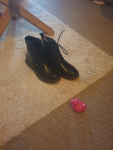 Schuh und Lederwaren Schönell - Thumbnail