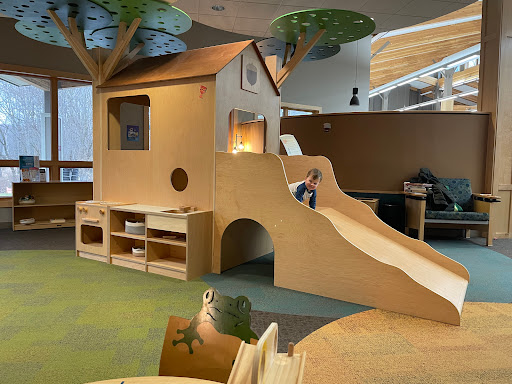 Kent District Library - Caledonia Township Branch Gallery - United States