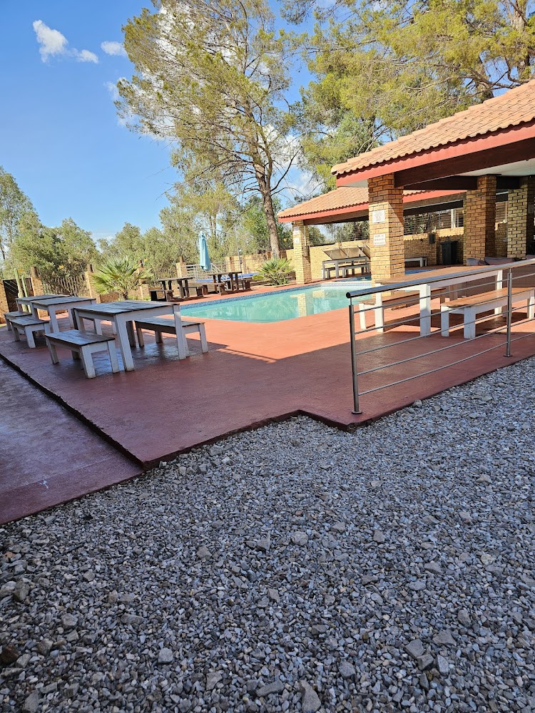 Rose and Thorn Guesthouse t/a Tshetledi Guest House photo 3