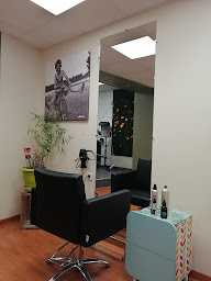 Photo n°8 de La coiffeuse à Navarrenx (Salon de coiffure)