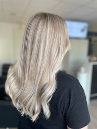 Photo n°10 de Eziola coiffure Femmes & Barbier 🎨✂️ à Baccarat (Barbier)