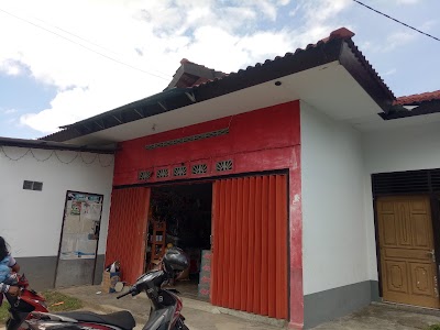 Photos of Toko Berkat Kayu Putih