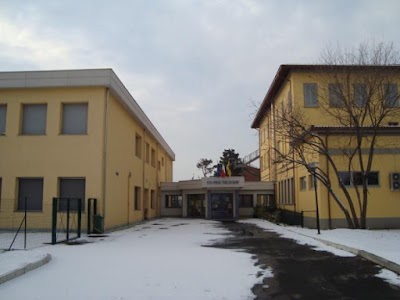 Primary School "Father Lino Maupas"