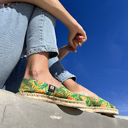 Photo n°31 de Art of Soule, l'espadrille made in France à Biarritz (Magasin de t-shirts)